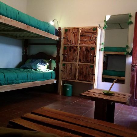 La Puerta Verde Hostel & Bar ウマウアカ エクステリア 写真
