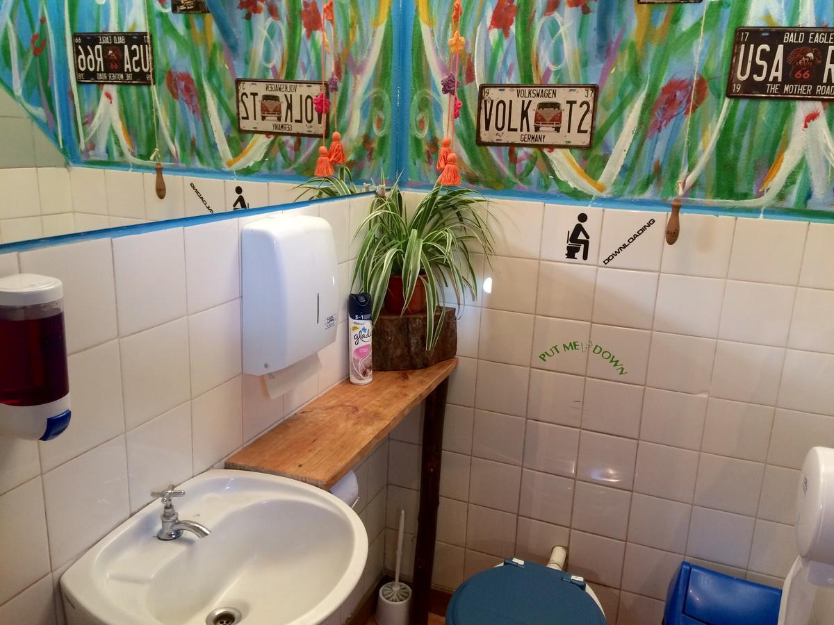 La Puerta Verde Hostel & Bar ウマウアカ エクステリア 写真