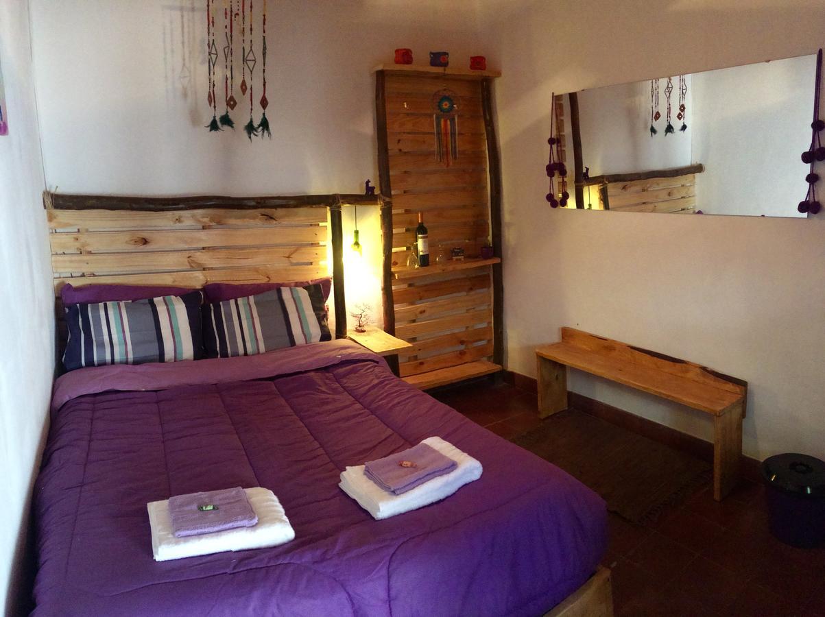 La Puerta Verde Hostel & Bar ウマウアカ エクステリア 写真