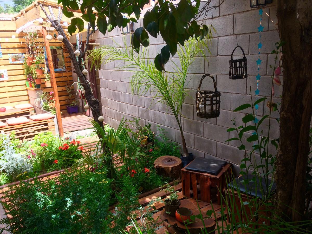 La Puerta Verde Hostel & Bar ウマウアカ エクステリア 写真